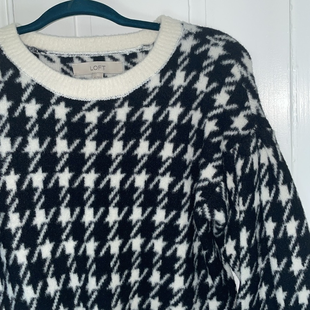 LOFT Houndstooth Sweater XS